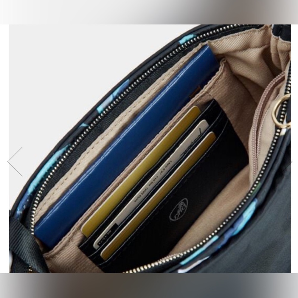Travelon This is a Anti-Theft Addison Convertible Belt Bag in Midnight Floral. - Picture 9 of 11